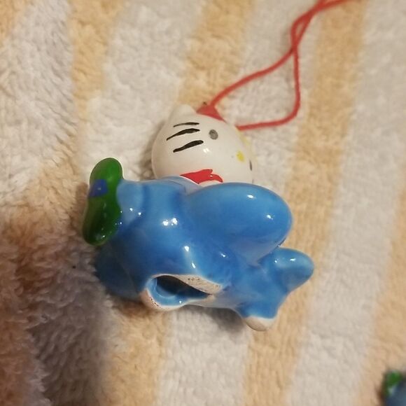 Hello Kitty Ceramic Christmas Ornament Collectable - Picture 2 of 9